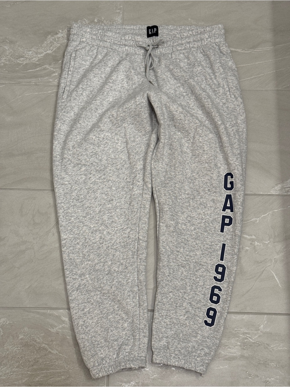 GAP Light Heather Gray Jogger Sweatpants Casual Preppy